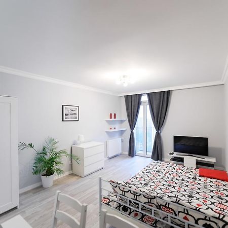 Apartament Grojecka Korotynskiego Apartment Warsaw Bilik gambar