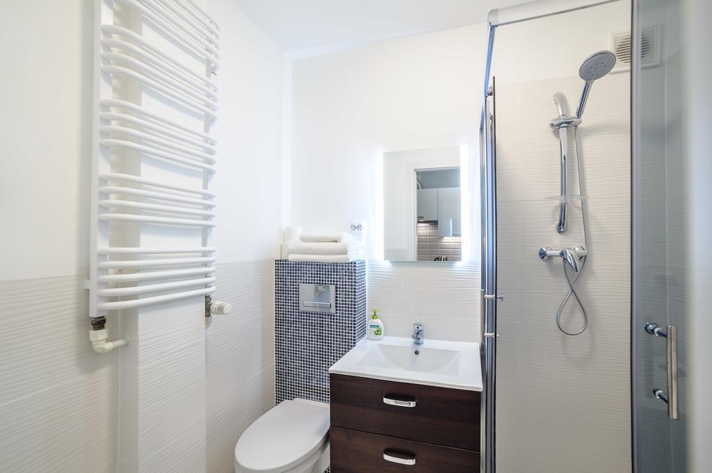 Apartament Grojecka Korotynskiego Apartment Warsaw Bilik gambar